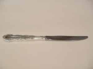silver dinner knife